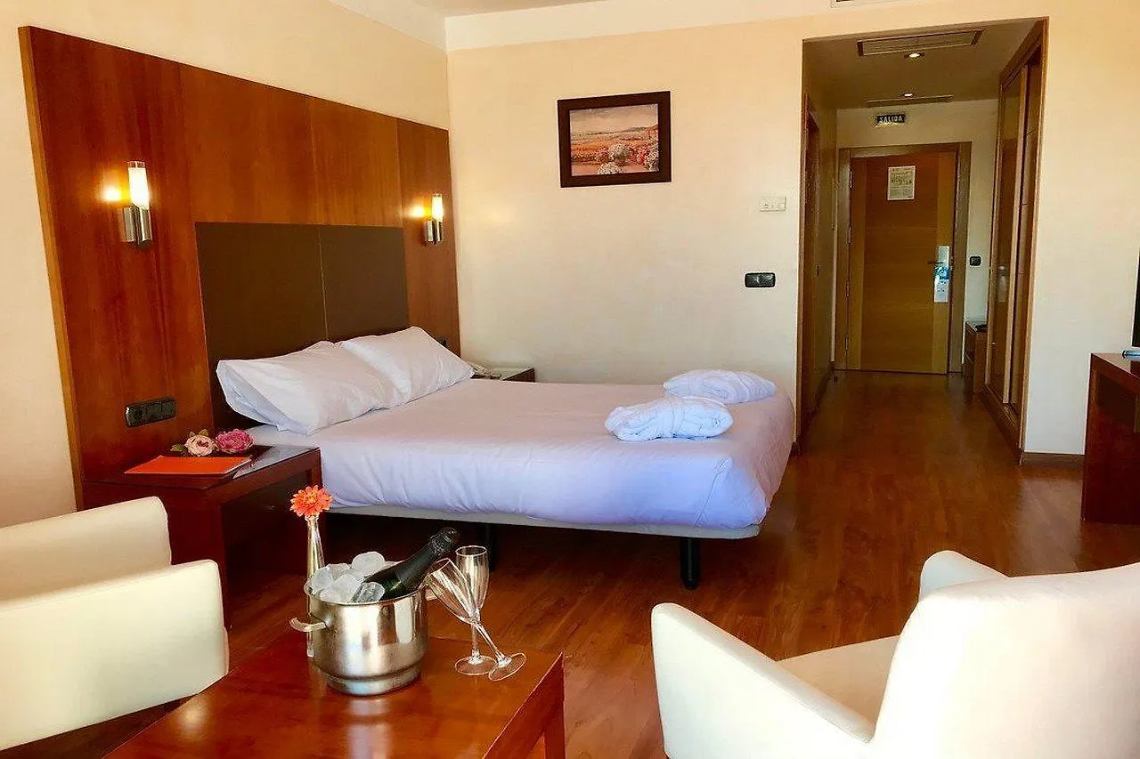 Hotel Montera Plaza Los Barrios 4*,