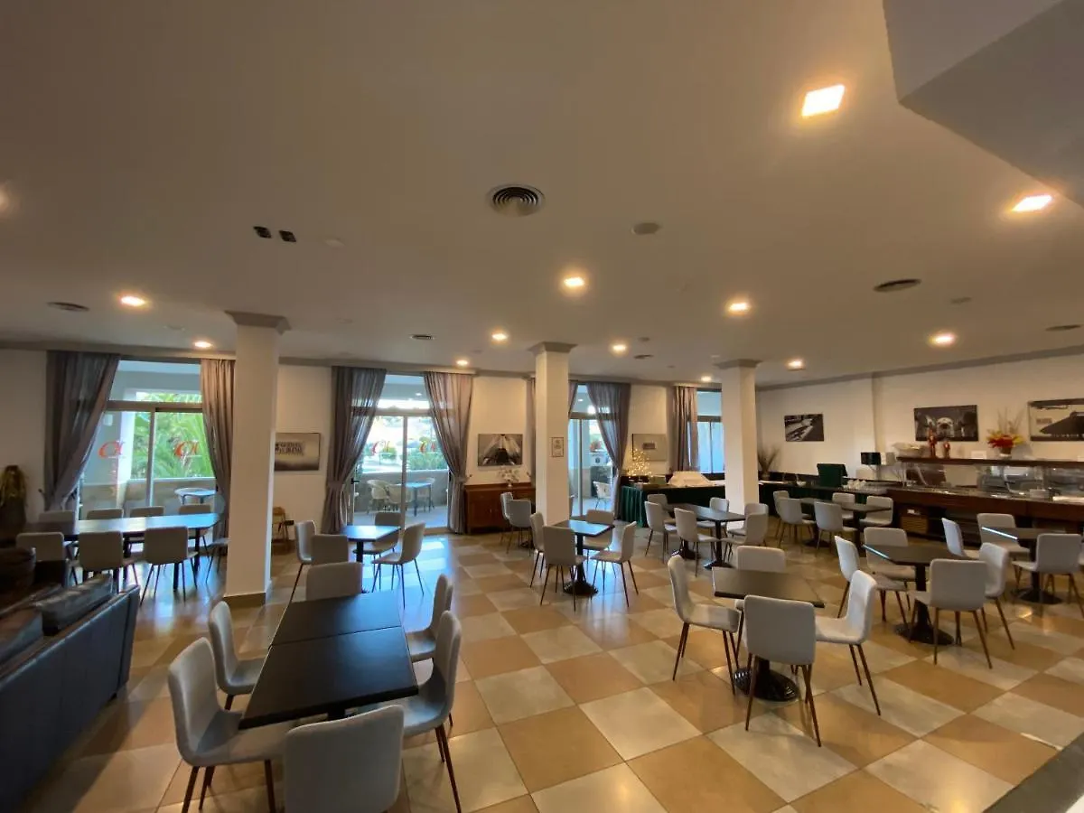 Hotel Montera Plaza 로스바리오스