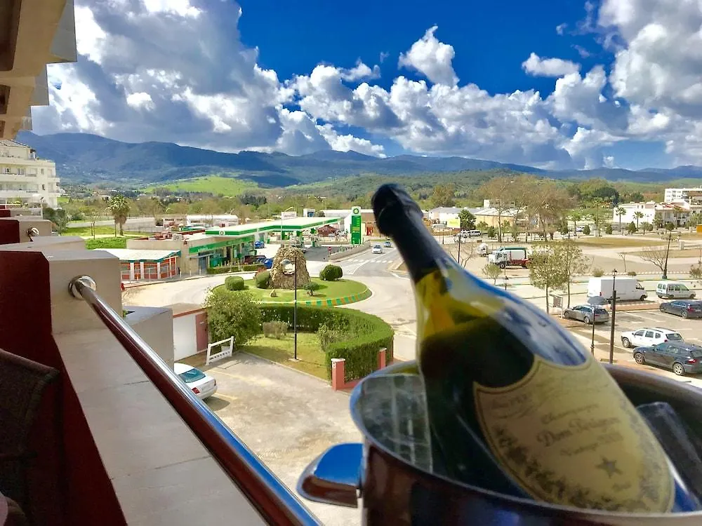 Hotel Montera Plaza 로스바리오스