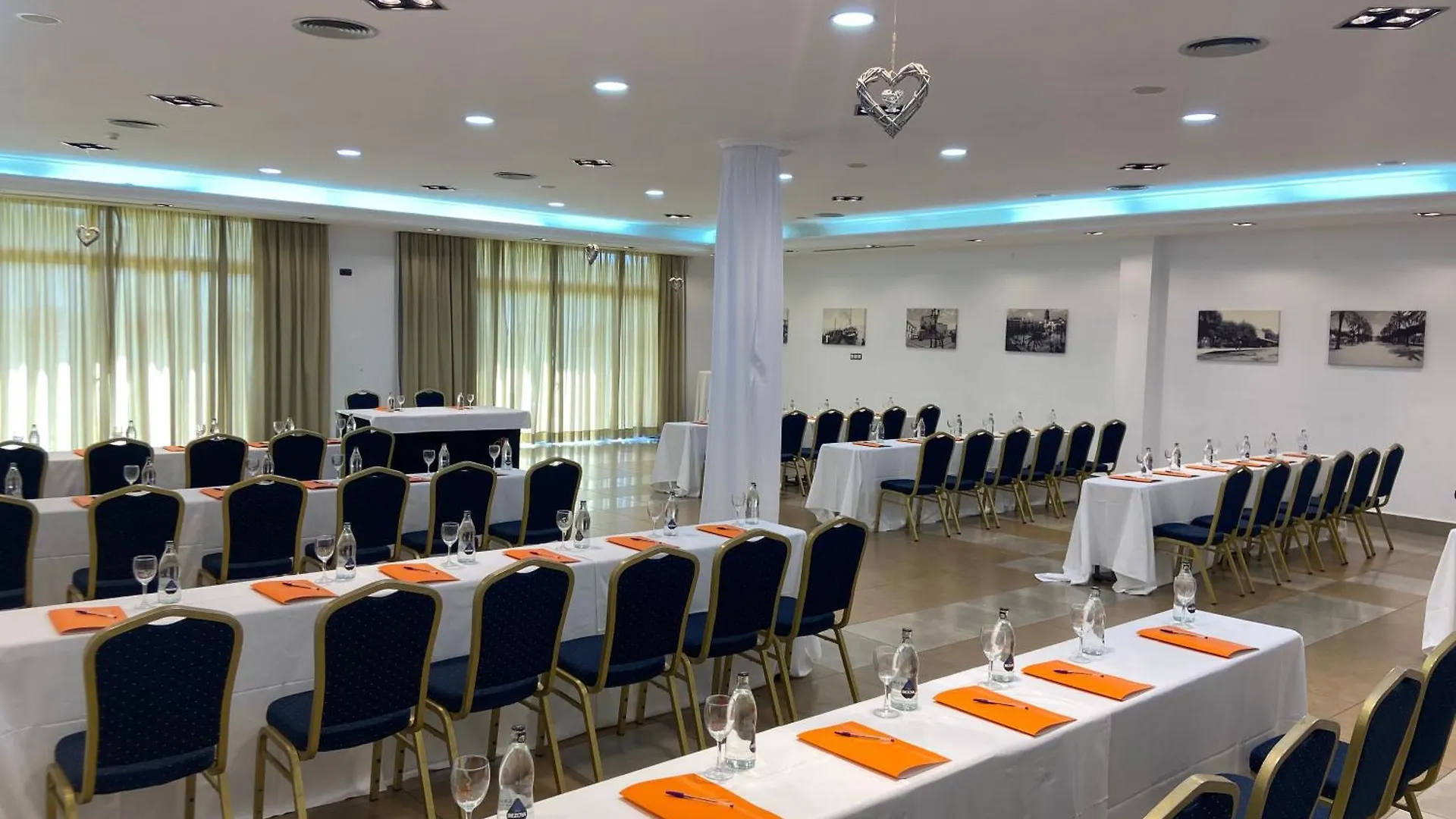 Hotel Montera Plaza 로스바리오스