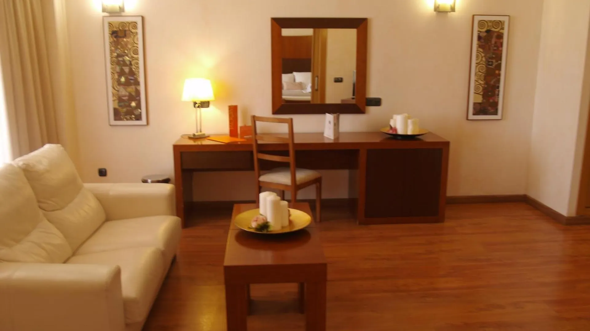 Hotel Montera Plaza Los Barrios