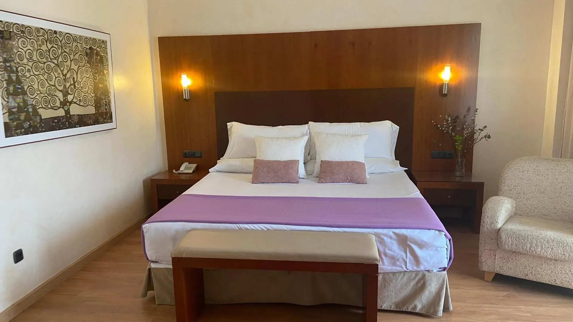 Hotel Montera Plaza Los Barrios