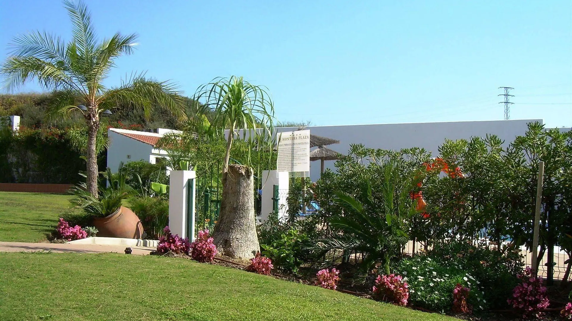 Hotel Montera Plaza Los Barrios 4*,