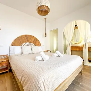 Chakra House Fuerteventura - Affordable In A Cozy Affittacamere Corralejo