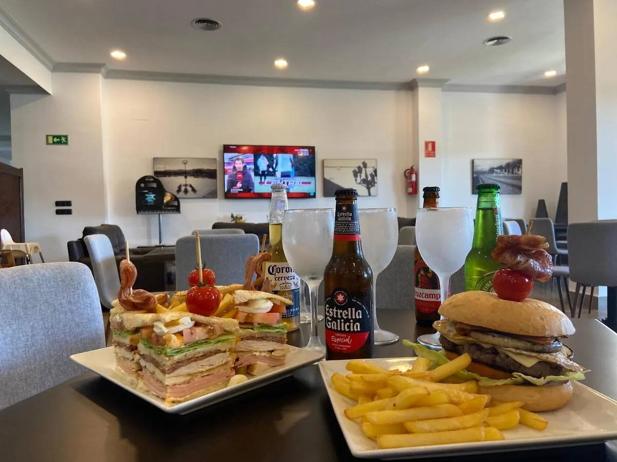 Hotel Montera Plaza Los Barrios